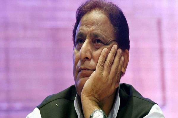 आजम खान के नहीं रुक रहे बिगड़े बोल, चुनाव आयोग ने फिर लगाया 48 घंटे का बैन