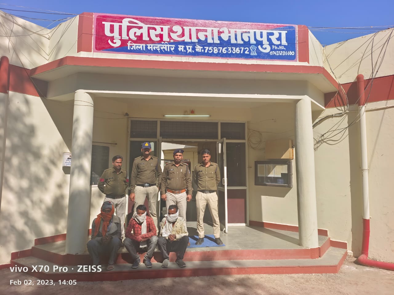 विगत 6 साल से फरार चल रहे 03 स्थाई वारंटियों को भेसोदा मंडी चौकी  प्रभारी कपिल सौराष्ट्रीय  ने किया गिरफ्तार