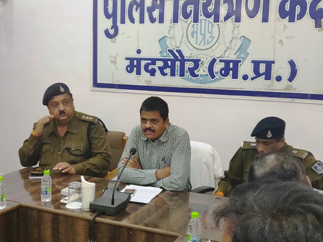 प्रेस नोट वाहन चोर गिरोह का पर्दाफाश आरोपियों से अनेक 04 पहिया व 02 पहिया के वाहन जप्त