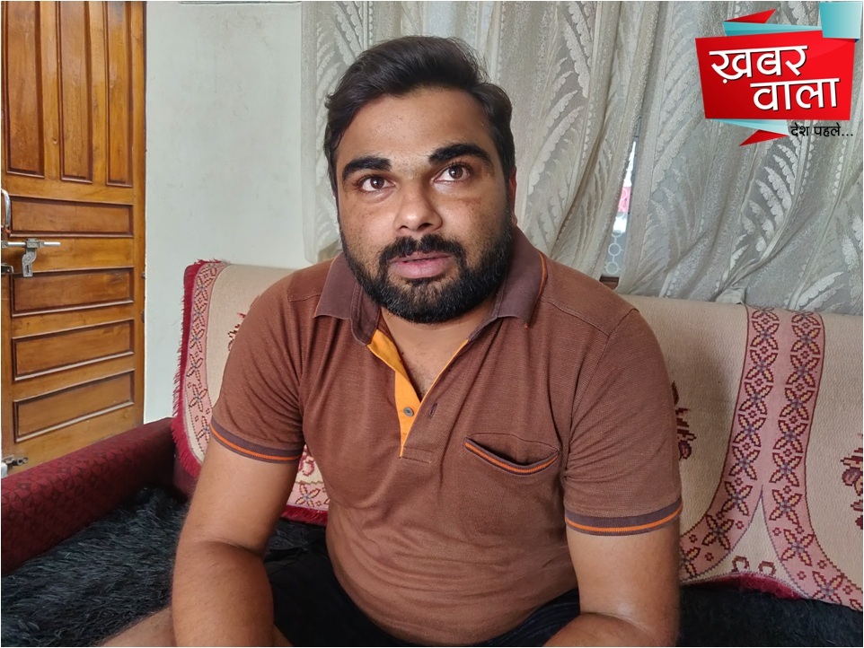 मतदान के लिए मुम्बई से मंदसौर आये