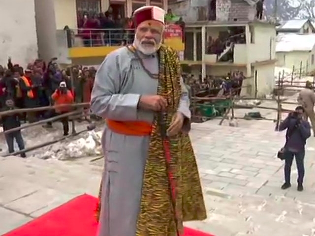 शिव दर पर पीएम मोदी, केदारनाथ मंदिर में रूद्राभिषेक कर आराधना की
